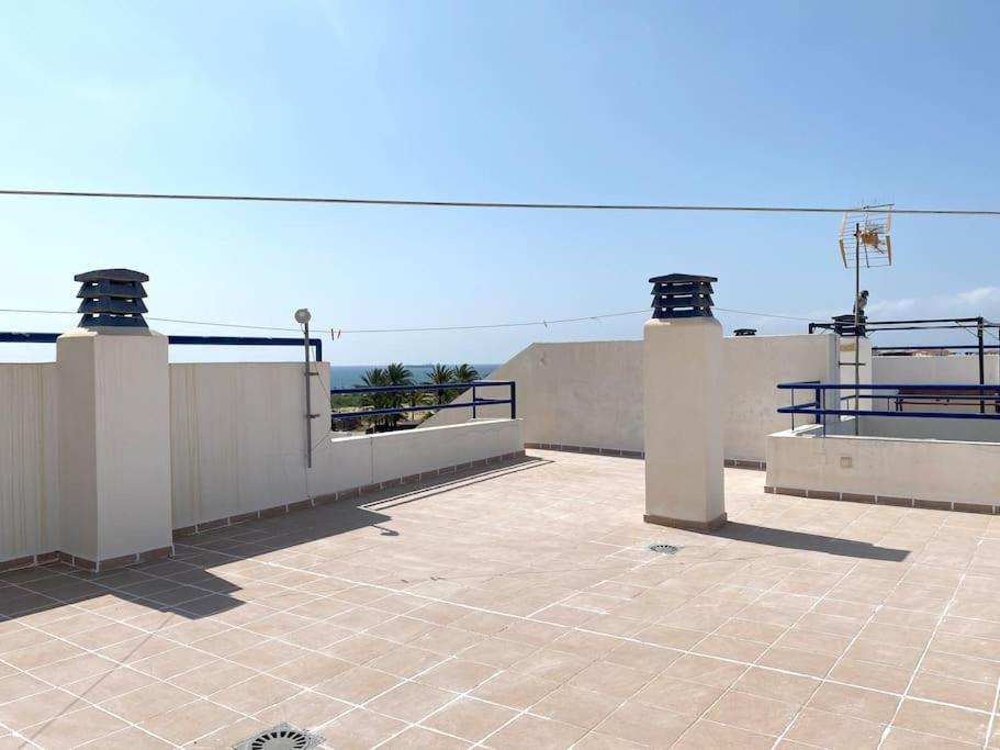 Atico Con Vistas Al Mar En Primera Linea De Playa Бера Екстер'єр фото